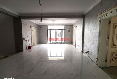 Casă cu 8 camere cu Teren 250 Mp în Titan - 9