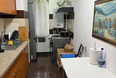 Apartament cu 2 camere semidecomandat, mobilat în Aurel Vlaicu
