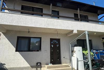 Casa de vanzare cartier 23 august - 2