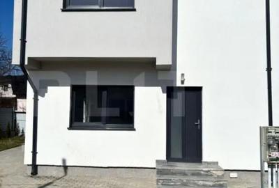 Casă cu 4 camere cu Teren 200 Mp în Central