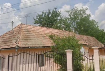 Casă individuală cu 2 camere cu Teren 2000 Mp în Găbud - 2