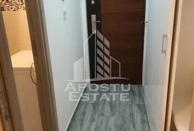 Garsonieră semidecomandată în Lipovei