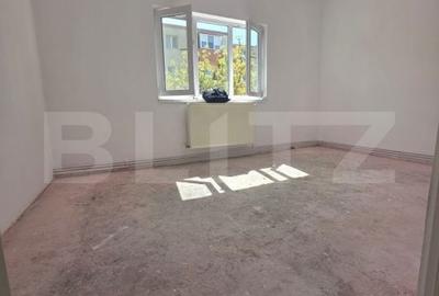 Apartament cu 3 camere în Central - 1