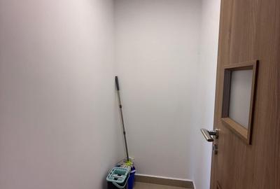 Apartament cu 3 camere în Tractorul - 7
