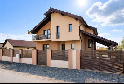 Casă cu 4 camere cu Teren 671 Mp în Șag - 2