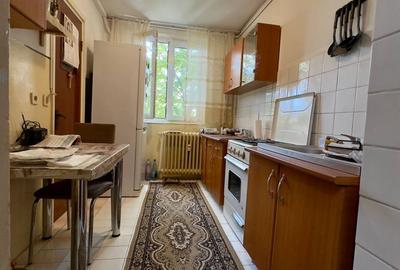 Apartament 3 camere decomandat, vedere mixta, izolat, 10 min metrou Raul Doamnei - 1