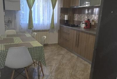 Apartament cu 3 camere decomandat în Sebastian - 4