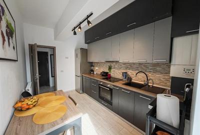 Apartament cu 2 camere decomandat, mobilat în Tractorul - 10