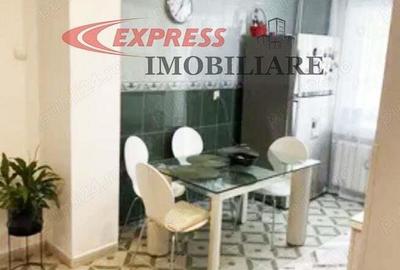 Apartament cu 3 camere decomandat în Mihai Bravu