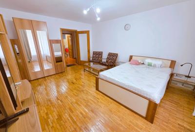 Garsoniera inchiriere Stirbei Voda bloc 1993 etajul 3/7 - 6