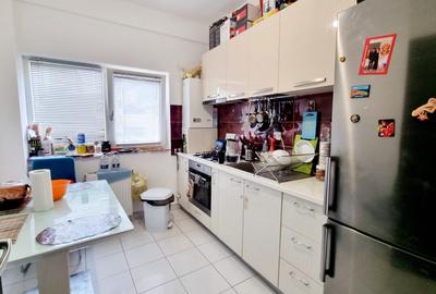 Apartament 2 camere decomandat, mobilat, parcare, zona Mall La Strada, et 1 - 2