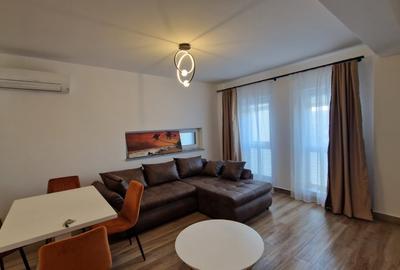 Apartament cu 2 camere, mobilat în Central
