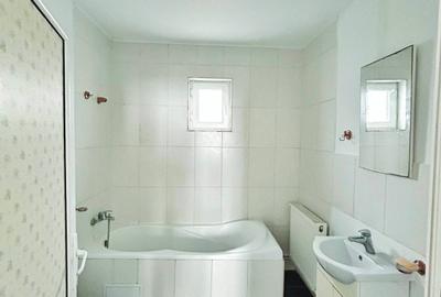 Casă cu 3 camere cu Teren 170 Mp în Central - 6