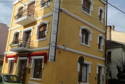 Ofer spre inchiriere spatiu comercial cu pozi?ionare strategica in centrul ora?ului . - 2