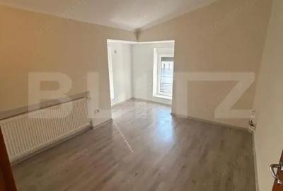 Apartament cu 5 camere semidecomandat în Dumbrăvița - 3