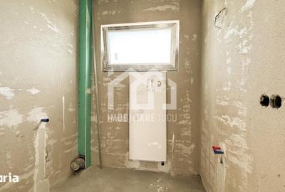 Casă cu 5 camere cu Teren 500 Mp în Jucu