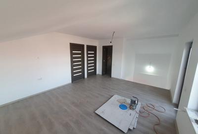Casa de vanzare 3 dormitoare, Navodari - 2