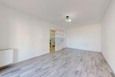 Apartament cu 2 camere decomandat în Tractorul - 9