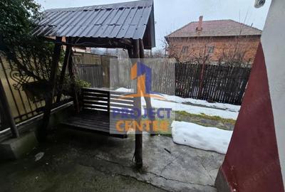 Casă cu 7 camere cu Teren 244 Mp în Sălătrucu - 4