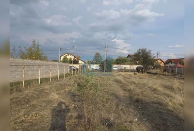 Teren Construcții extravilan de 1369 mp, în Central - 2