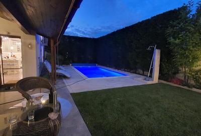 Vila de lux cu piscina, sauna si acces la lac - 2