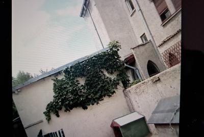 VANZARE CASA FOISORUL DE FOC