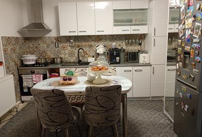 Casă cu 3 camere cu Teren 508 Mp în Tei - 1