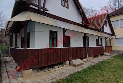 De vânzare 2 case în Vâlcele! - 7
