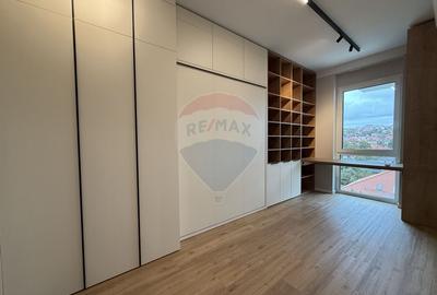 Apartament cu 4 camere semidecomandat, mobilat în Semicentral - 7