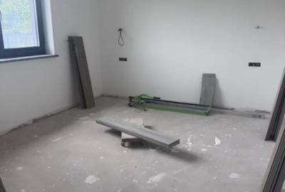 Casă cu 5 camere cu Teren 800 Mp în Horodnic - 3