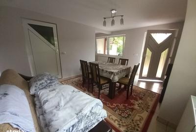 Casă cu 4 camere în Băița - 13