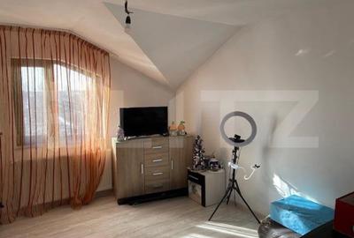 Casă cu 4 camere cu Teren 155 Mp în Central - 4