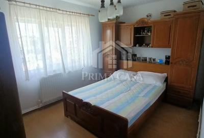 Apartament cu 3 camere semidecomandat în Pod - 4