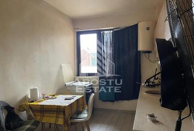 Apartament cu 3 camere semidecomandat, mobilat în Moșnița Nouă - 6