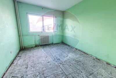 Apartament cu 4 camere decomandat în P-ța Unirii - 6