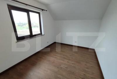 Casă cu 4 camere cu Teren 2500 Mp în Central - 9