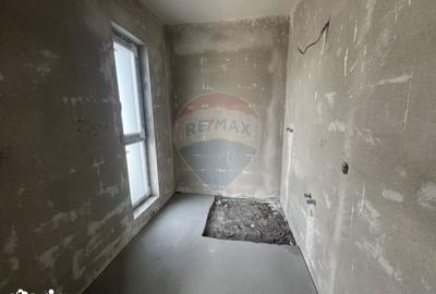 Casă cu 4 camere cu Teren 300 Mp în Central - 15