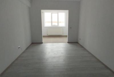 APARTAMENT 3 CAMERE, DECOMANDAT, BLOC NOU, ETAJ INTERMEDIAR, - 2