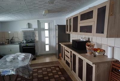 Casă în Gherghița - 4