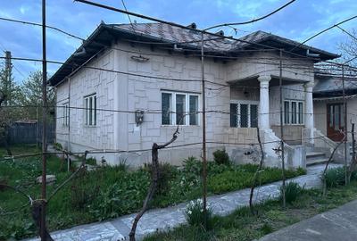 Casa 4 camere - Comuna Greci - TULCEA - 85.000 euro (Cod E9) - 2