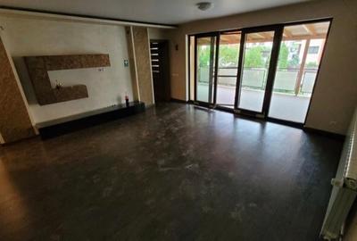 Spatiu comercial de vanzare - 2