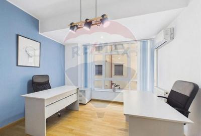 Apartament cu 4 camere decomandat în P-ța Unirii - 17