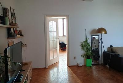 Magheru 2 camere spatios si renovat, mobilat elegant. - 4