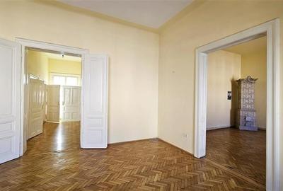 APARTAMENT/BIROU 3 CAMERE DE INCHIRIAT CLADIRE ISTORICA  PIATA MOCIONI - 8