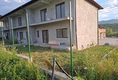 Casa individuala, 4 camere, 152mp, 2 locuri de parcare. - 2