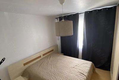 Apartament cu 2 camere decomandat în Girocului