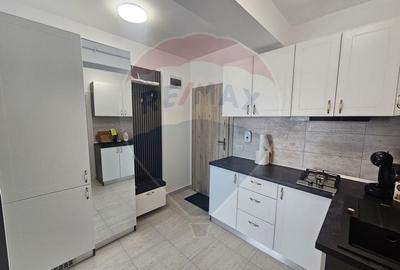 Apartament de vanzare 2 camere Mamaia/Constanta langa Mare - 5