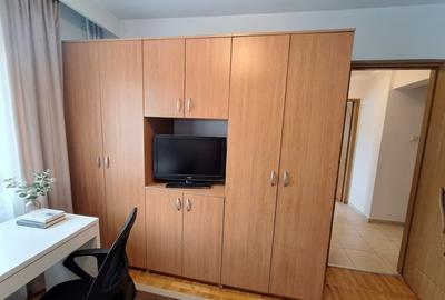 Apartament cu 3 camere semidecomandat, mobilat în Lipovei - 13