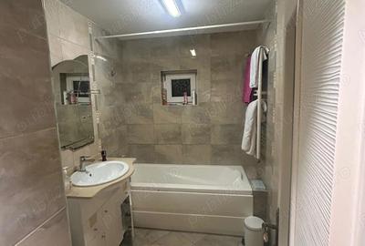 Apartament cu 3 camere decomandat în Central - 6