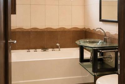 Apartament cu 4 camere decomandat în Plopilor - 5